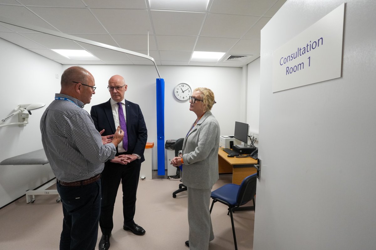 JohnSwinney's tweet photo. I promised we’d end the 8am rush for GP appointments, and we’re getting on with the job.

Glasgow’s first GP walk-in service is now open, in Cardonald. It’s the 9th walk-in centre in Scotland, with more opening soon.

The SNP is on your side and we’re delivering for Scotland. 🏴󠁧󠁢󠁳󠁣󠁴󠁿 https://t.co/qj8akxK4h5
