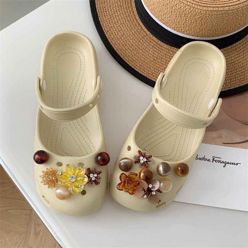 Ronkies_'s tweet photo. Luxe ballet crocs

Size 36,37,38,39,40 and 41*

Price: 29,000

Top Notch Quality 📌*

EFCC Tobi Amusan Liam Rosenior Cheating https://t.co/aneJpckcYn