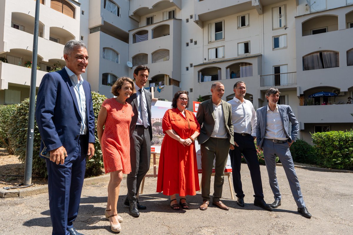 Cita_Bastia's tweet photo. 🏫Lancement officiel du chantier de réhabilitation et de rénovation énergétique de 420 logements à Paese Novu. 

Une opération d’un montant global de 28M€ portée par Erilia, et cofinancée par la CdC, via son Agence de l’urbanisme et de l’énergie et des fonds européens. https://t.co/sVq0yDmrN7