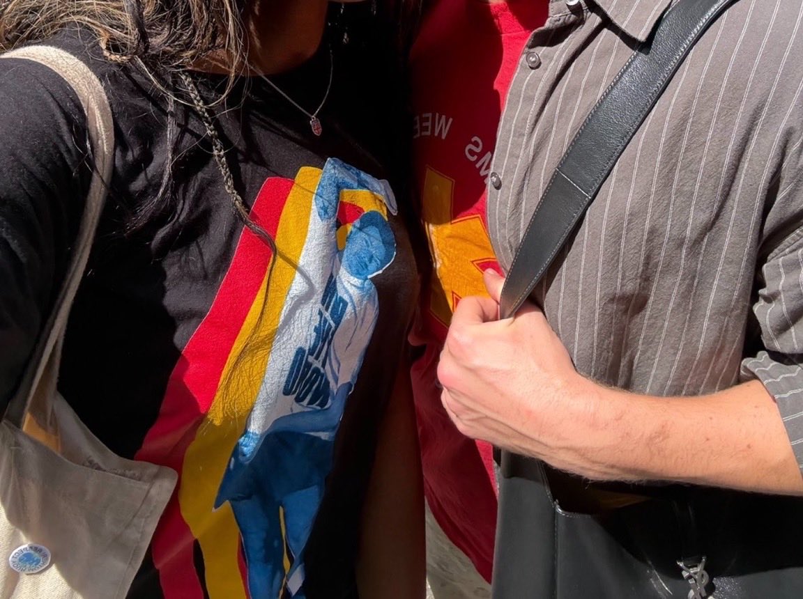 updatingstorrie's tweet photo. We’d recognise that shirt anywhere 🤭

A fan met Connor Storrie earlier today!

📲karleyhewson Twitter https://t.co/6Z8FGXoBWy