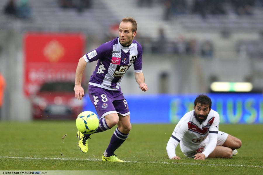 🎂🎂𝐉𝐎𝐘𝐄𝐔𝐗 𝐀𝐍𝐍𝐈𝐕𝐄𝐑𝐒𝐀𝐈𝐑𝐄🎂🎂

Etienne Didot (43 ans)

👕248 matchs TCC avec ...