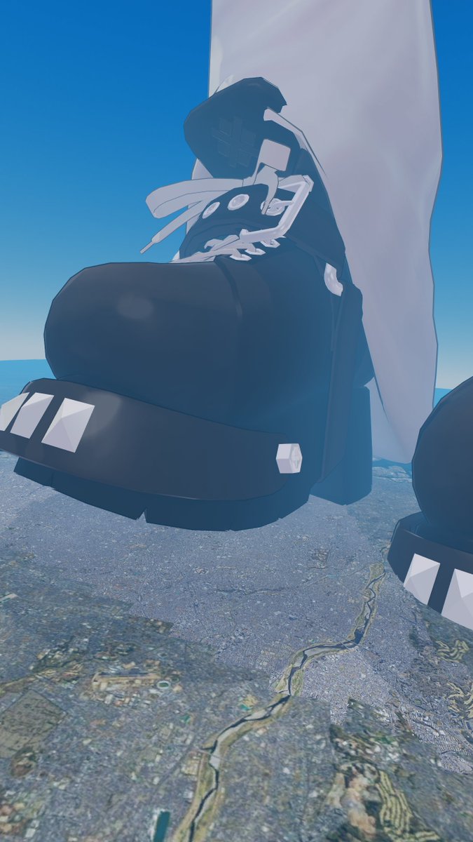 RobsterButBig's tweet photo. wow! so small! i wonder what happens if i do this~

#SizeTwitter #Giantess #SizeVR #VRChat https://t.co/KYAg7dIWZk
