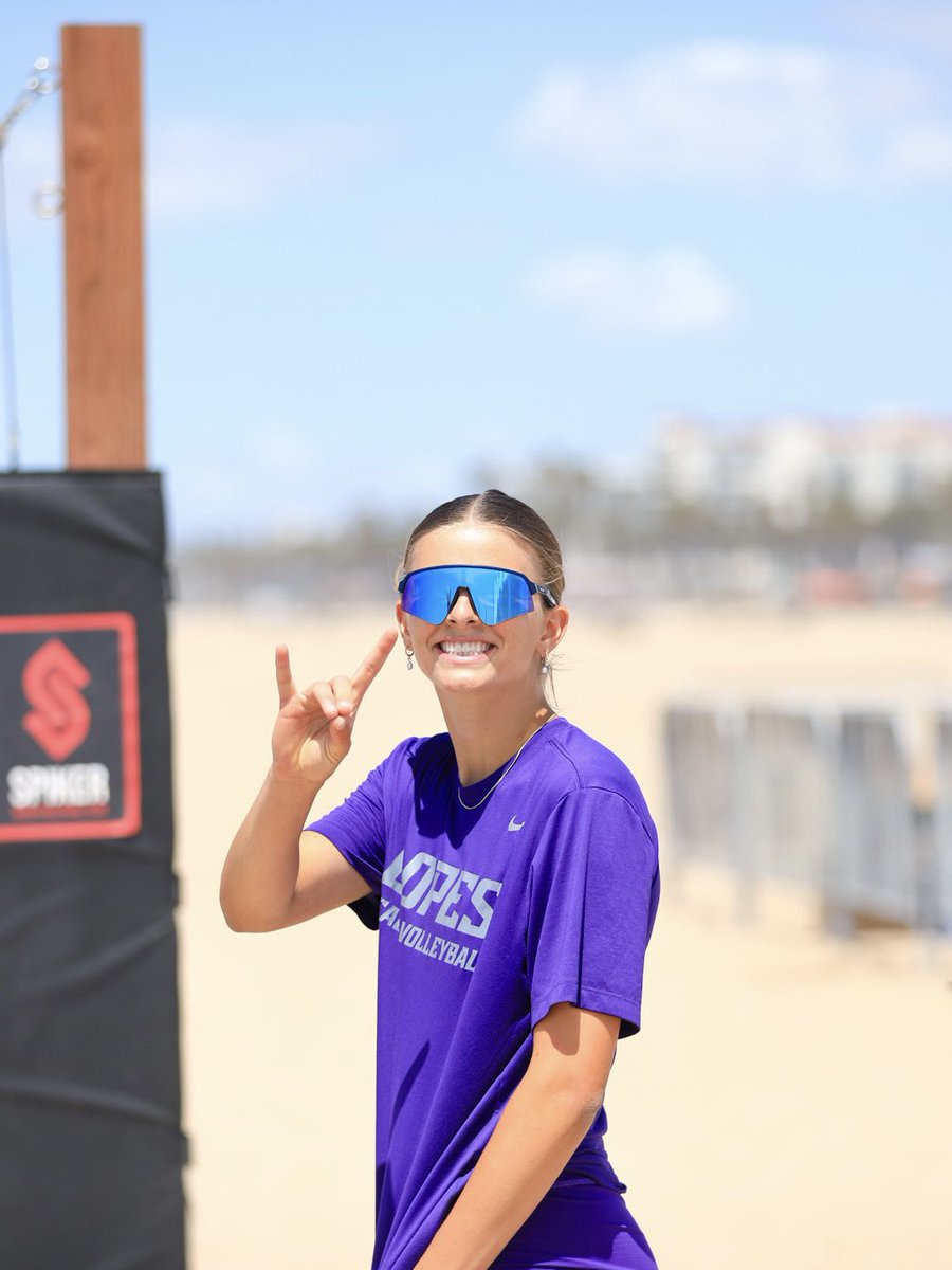 GCU_Beach's tweet photo. Hbd Mae! 🎉 https://t.co/HkK9OvZQL9