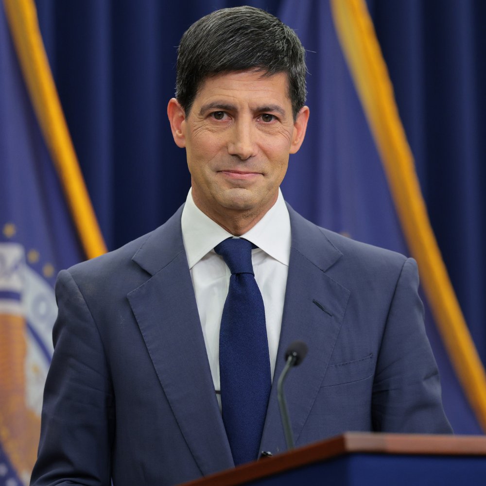 NEWSMAX tweet picture