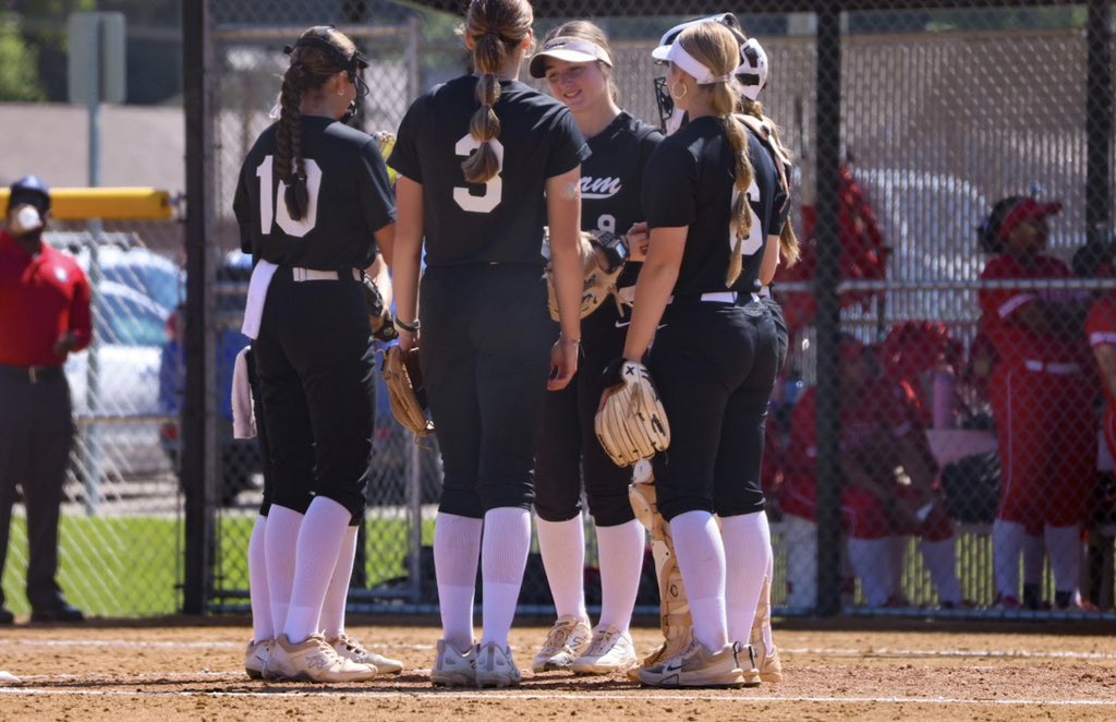 EastonSpriggs28's tweet photo. I had so much fun playing with AZ Storm Mathis 16u for the P5 this past weekend!! We placed second in the Wildcard division and now it’s time to go back to my team for the Sparkler!! @azstormcaptain @AZStormFastptch https://t.co/7l59fTCjon