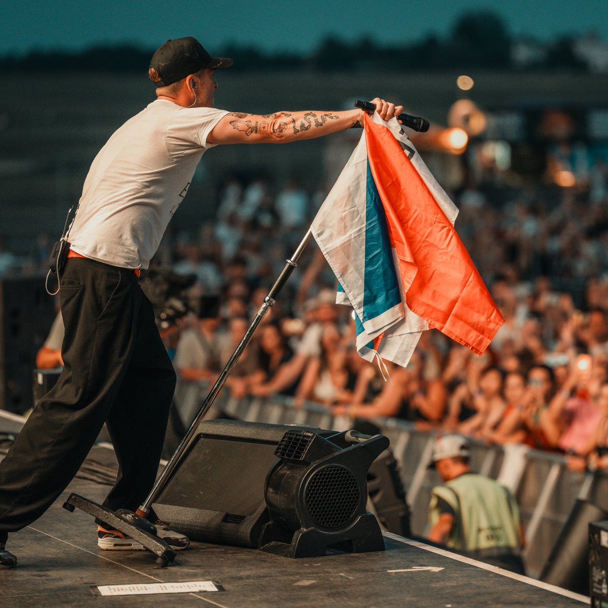 OneRepublic's tweet photo. 29.06.2026 | Castle Clam https://t.co/CGd1jSmbK7