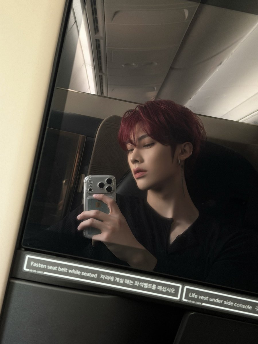 Prinkle_ts's tweet photo. 떴다 내 왕자님 https://t.co/q9PSu3pf7t