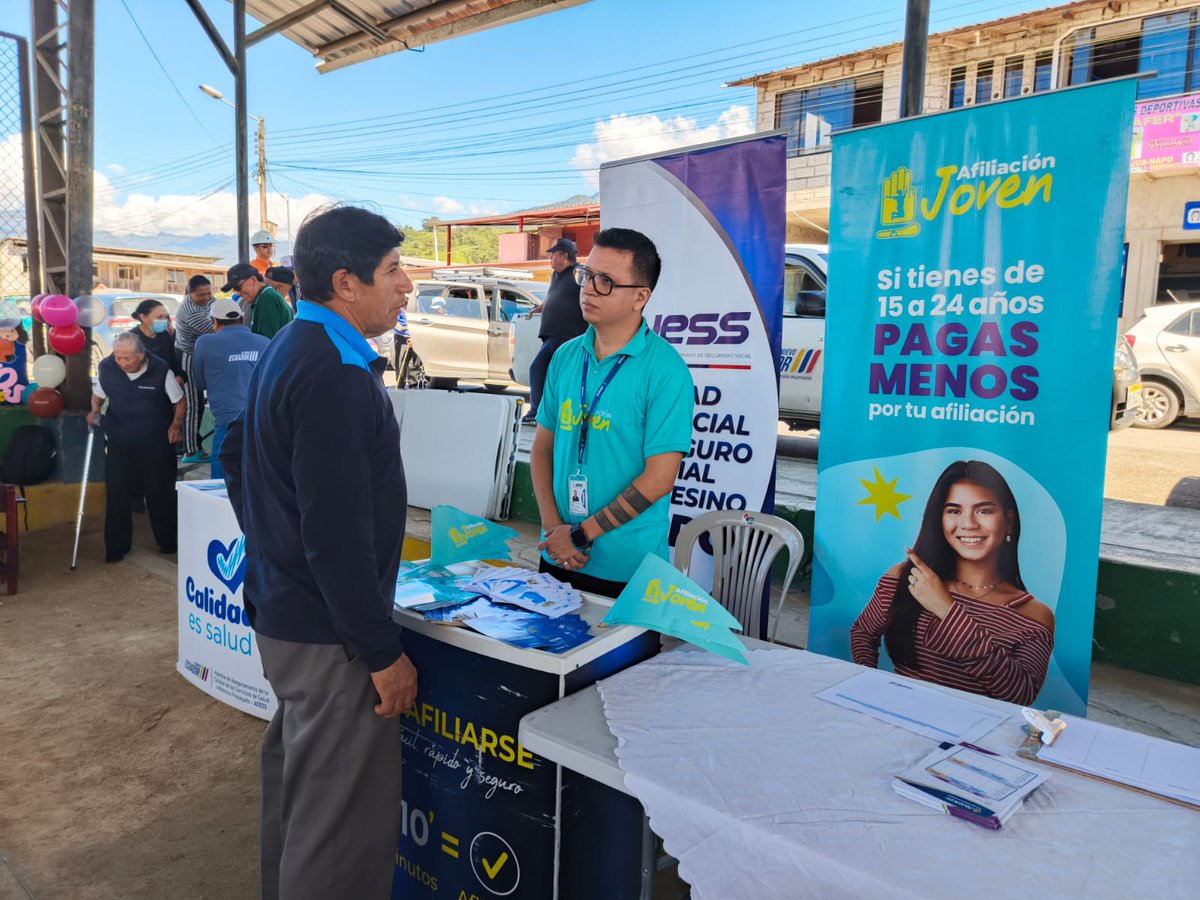 IESSNapo's tweet photo. 📢 💼  En este mes junio el equipo de @IESSNapo capacitó a 140 personas sobre derechos, prestaciones y #AfiliaciónJoven, acercando la Seguridad social a la Ciudadanía. https://t.co/fL7m9qJcYf