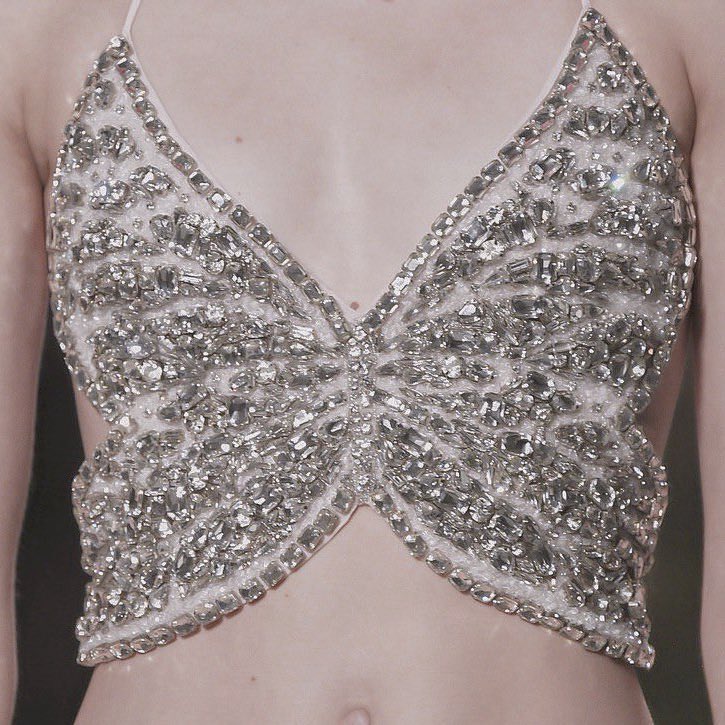 𝒶𝓃𝑔𝑒𝓁 tweet media