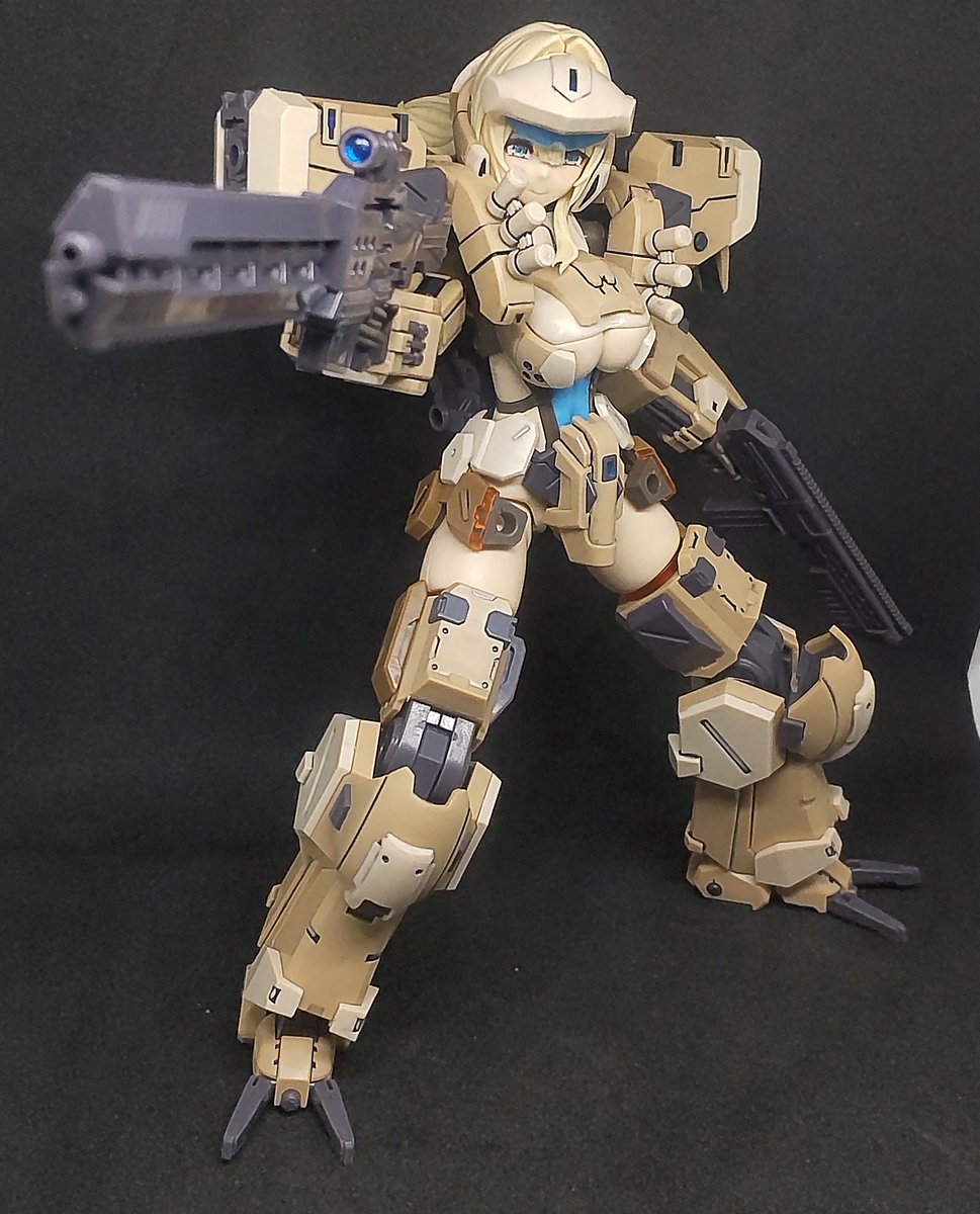 VanillaHop803's tweet photo. ゼニスガール無事完成。
すげぇ、ホントにあのゼニスがガール化しちまってる
美プラという物を組むこと自体がここ最近ほぼやってなかったがこれは中々に良い……
ストラクチャーアーツのデカいゼニスとの互換性もあるとの事だが手持ちの武器はともかく、肩ミサやシールドも問題なく対応してるもの良き https://t.co/cqdS124v56