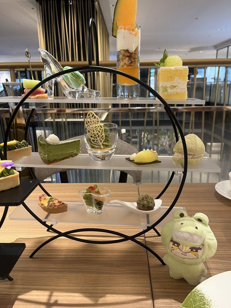 ringongog's tweet photo. 昨日のアフヌンとカラオケ！めっちゃ楽しかった！！スタンリー初おでかけやね
コースターはクレビ自引き出来てハッピー✌️
(ちなみにアフヌンで手に抹茶の粉付いてるの気づかずマヨイ触ってしまい、来て1週間で洗われるマヨイごめんやで😭) https://t.co/OIbUBVMBbD