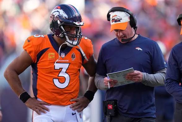 DenverDMarq's tweet photo. It's Monday, so let's have some fun. Drop your worst sports take in the comments, and let's see who has the wildest one. 

I'll start: I genuinely believed that when Denver hired Nathaniel Hackett, he was going to turn the Broncos around the way Sean Payton has. Big L. 😂🤦‍♂️(PATHETIC)