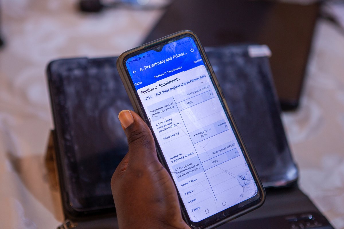 UNICEF_Nigeria's tweet photo. Education data in Nigeria is going digital.
With #DNEMIS, data collection becomes faster, smarter, and more reliable, helping improve planning and support for learners across Nigeria.
@NigEducation https://t.co/MMYdxvoVA3