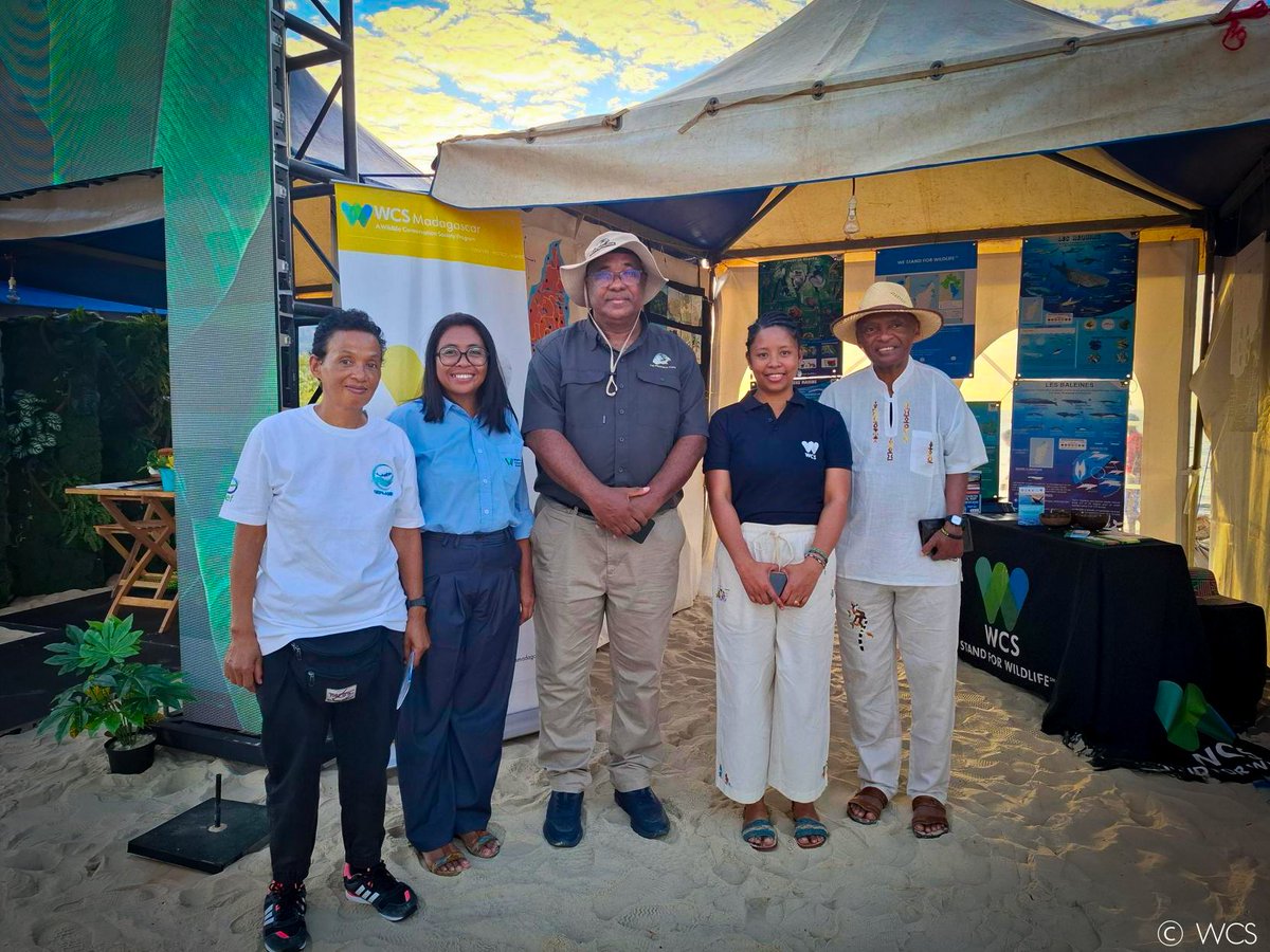 WCS_Mada's tweet photo. 🌱🌊 June 18 – We celebrated #World_Environment_Day, #International_Biodiversity_Day, and the World Day to Combat Desertification and Drought in Morondava, led by the @MeddMadagascar . https://t.co/uTvdDnqvnD
