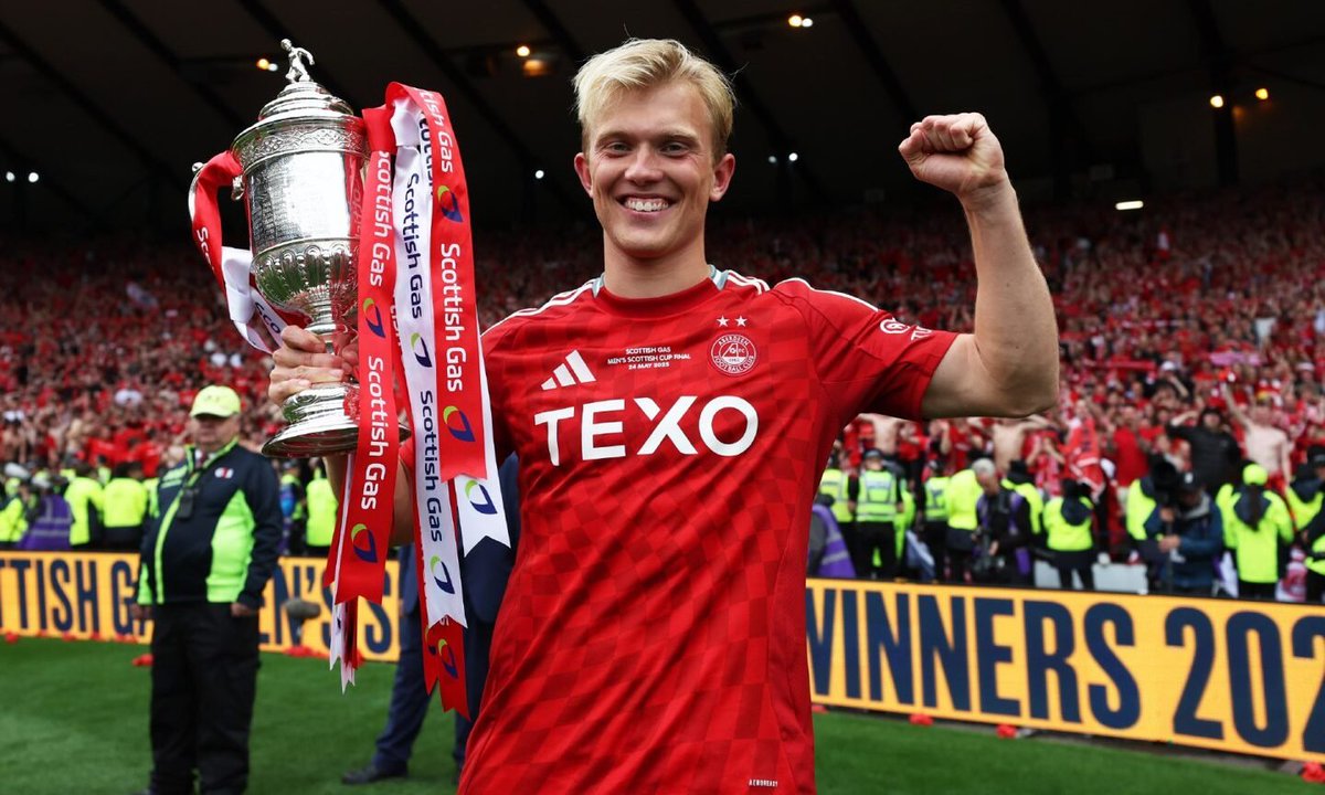 AnthonyRJoseph's tweet photo. Elfsborg are closing in on the signing of Aberdeen right-back Alexander Jensen.

It’s understood a fee of around £500,000, plus add-ons, has been agreed. The Dons are not expected to make a loss on the player.

Still a few finer details to be ironed out before it goes through. https://t.co/LOkrPRAHko