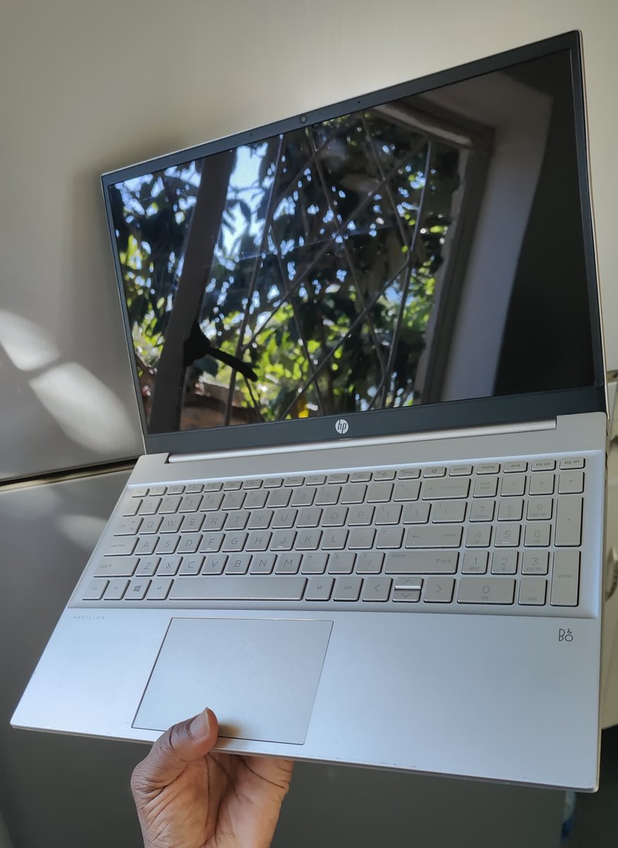 GeneralplugUno's tweet photo. HP pavilion 15.  11th Gen i7 processor with 

16 GB ram and 512 SSD backlight keyboard 

Extended keyboard ⌨️ 

Touchscreen 

1.2 mita

Lilongwe Malawi readily available 

None refurbished computer original one https://t.co/yerDyyXqNn