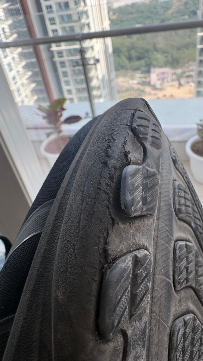 @ASICS_India Disappointed with @ASICSIndia. Same Gel Kayano 32. Same ...