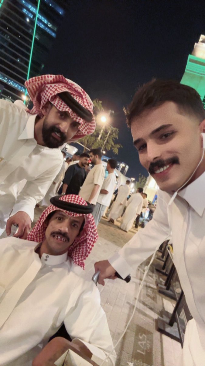 Lv7hL's tweet photo. @yolowonders1 @NOWTRND وحسبي الله على الي ينتقد ويسب اشخاص بدون م يعرف السبب قلة حياء والله https://t.co/r8QXb16vbN