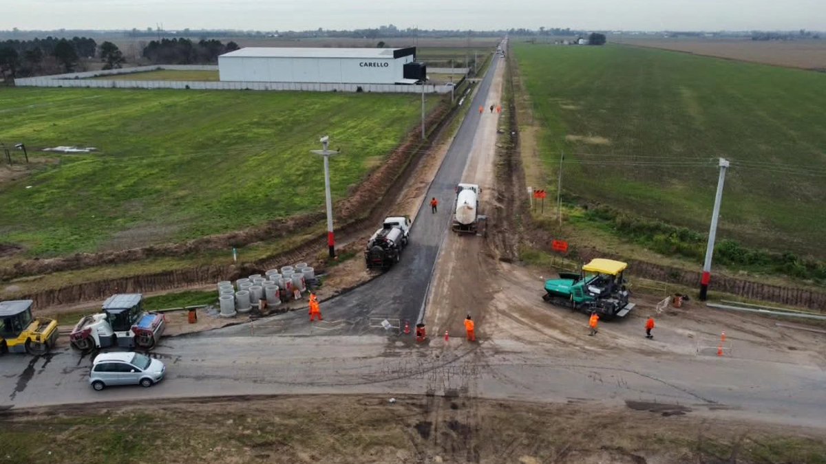 341media_'s tweet photo. Piedrabuena es una realidad: avanza la obra que transforma la conectividad y el desarrollo industrial de Alvear

@AlvearCiudad @CarlosFPighin
https://t.co/nh2bOLvBqC https://t.co/4vcvP3vWea