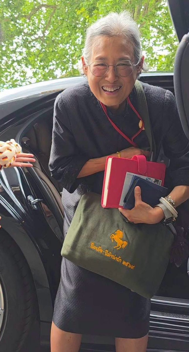 ScoopviewTh's tweet photo. #ดวงแก้วของแผ่นดิน
#ทรงพระเจริญ

ที่มา : เรารักกรมสมเด็จพระเทพรัตนฯ Our Beloved Princess https://t.co/jK85v4YNmG