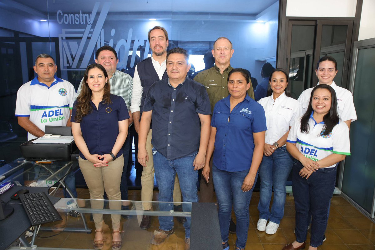 newssurfcity's tweet photo. #Nacionales | El @BCIE_Org , junto a @KfW_en_CA y la @UEenElSalvador, fortalece a las mipymes de La Unión mediante la Iniciativa DINAMICA II, brindando herramientas para mejorar su gestión, impulsar su crecimiento y ampliar sus oportunidades de negocio. 📈🤝 https://t.co/1IofSQe7qZ