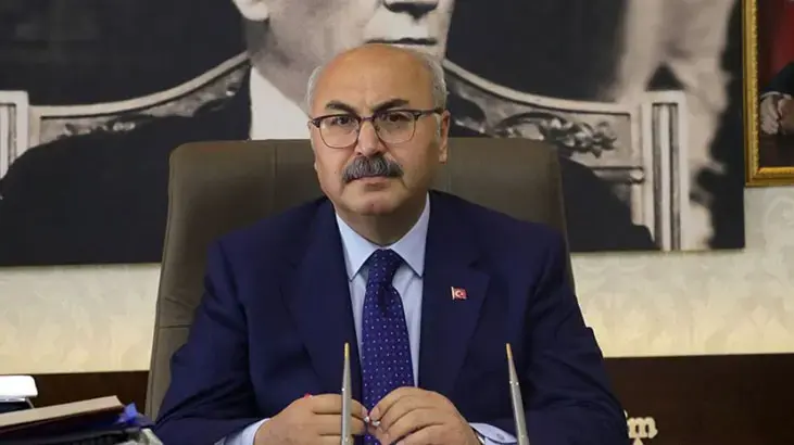 Vali Köşger'den Sanal Kumar İtirafı: 'Eşimi Bile Bağımlı Yapacaklar!'