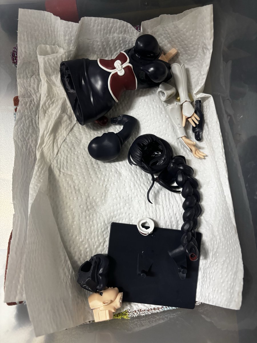 y4_mada's tweet photo. 足首のところ分解できる気がしない😭 https://t.co/c5rJVfXJC6
