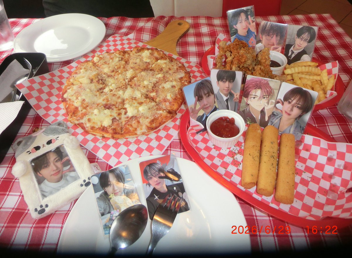 huumakisser's tweet photo. food trip for fuma's day~♡
#HAPPY_FUMA_DAY
#lvl28 https://t.co/nsTenpxwk4