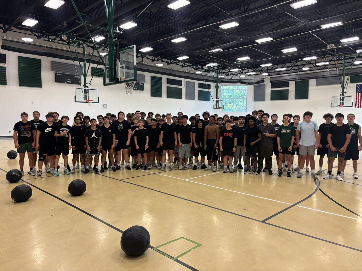 WHSDemonsFB's tweet photo. 6:30AM crew working!!!! AGNB!!!! #EarnTheW https://t.co/eLpQDH3BIb