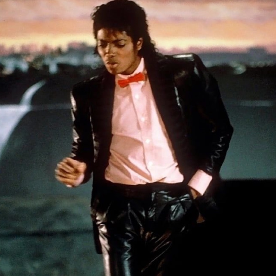 TheePopCore's tweet photo. Micheal Jackson’s “Billie Jean” stays at the #1 spot on the Global Spotify charts with 4.1M streams. https://t.co/cv4kanzIXk