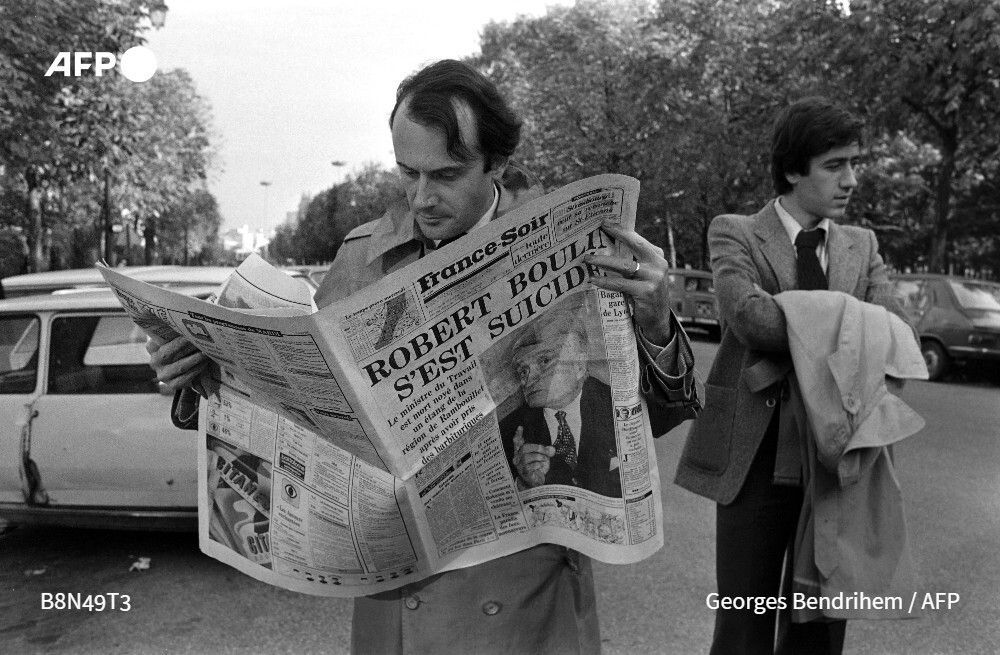afpfr's tweet photo. ⚖️ Trois juges d'instruction du pôle "cold cases" ont été désignés pour enquêter sur la mort non élucidée, en 1979, de l'ancien ministre du Travail Robert Boulin, a annoncé lundi la présidence du tribunal judiciaire de Nanterre.

➡️ https://t.co/q8svbJOepn https://t.co/4hPwfW7rWV