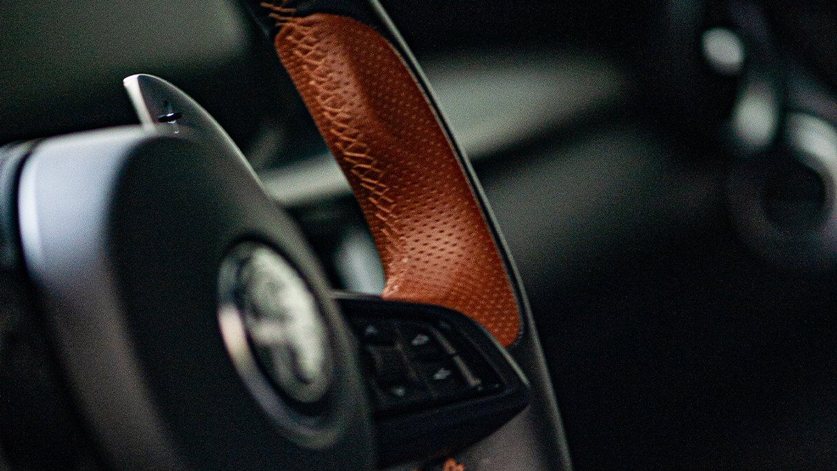 alfa_romeo's tweet photo. Pure Italian passion. Suspended between reality and motion.

📸 Luca Romano
#AlfaRomeo #AlfaRomeoStelvio https://t.co/xs8oqjdy6t