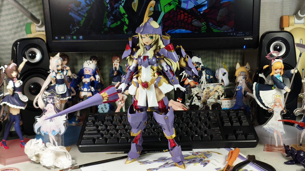 GASLPRF6's tweet photo. たりてない金色だけ部分塗装
とってもゴージャス
次は前タレとおなかのモールドとデカール https://t.co/G5YvyYUZnK