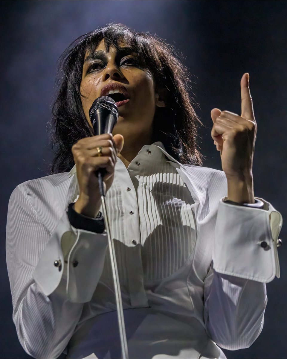 O2ForumKTown's tweet photo. BRITs winner @celeste brought her angelic second album 'Woman of Faces' to #O2ForumKentishTown on Thursday ✨

📸Mark Stimpson

25.06.26 O2 Forum Kentish Town https://t.co/vu7fqt1WpX