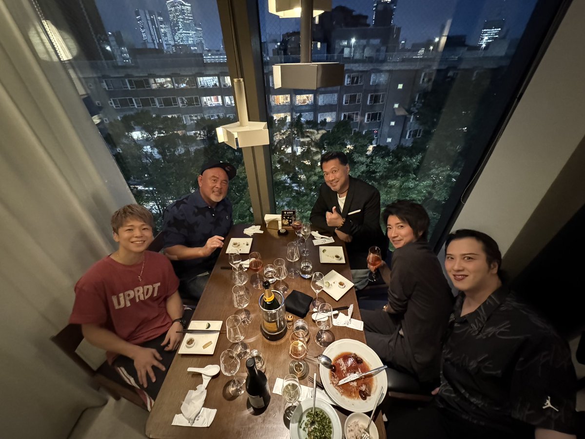 muto_keiji's tweet photo. 今日は異業種交流会。
共通点もあるけど、色々面白い話も聞けたなぁ😁 https://t.co/FUW6tZXJBM