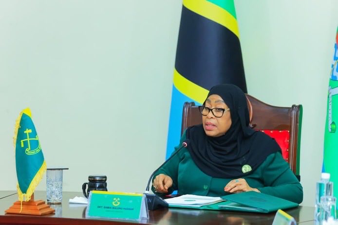 DahayeLight's tweet photo. Mwenyekiti wa Chama cha Mapinduzi (CCM) na Rais wa Jamhuri ya Muungano wa Tanzania,*Dkt. SAMIA SULUHU HASSAN,* akiongoza Kikao Maalum cha Kamati Kuu ya Halmashauri Kuu ya CCM kilichofanyika Jijini Dar EsSalaam leo Jumatatu tarehe29 Juni,2026.
*#UhaiWaChamaNiVikao*
*kazi iendelee https://t.co/y38BDhSvyq
