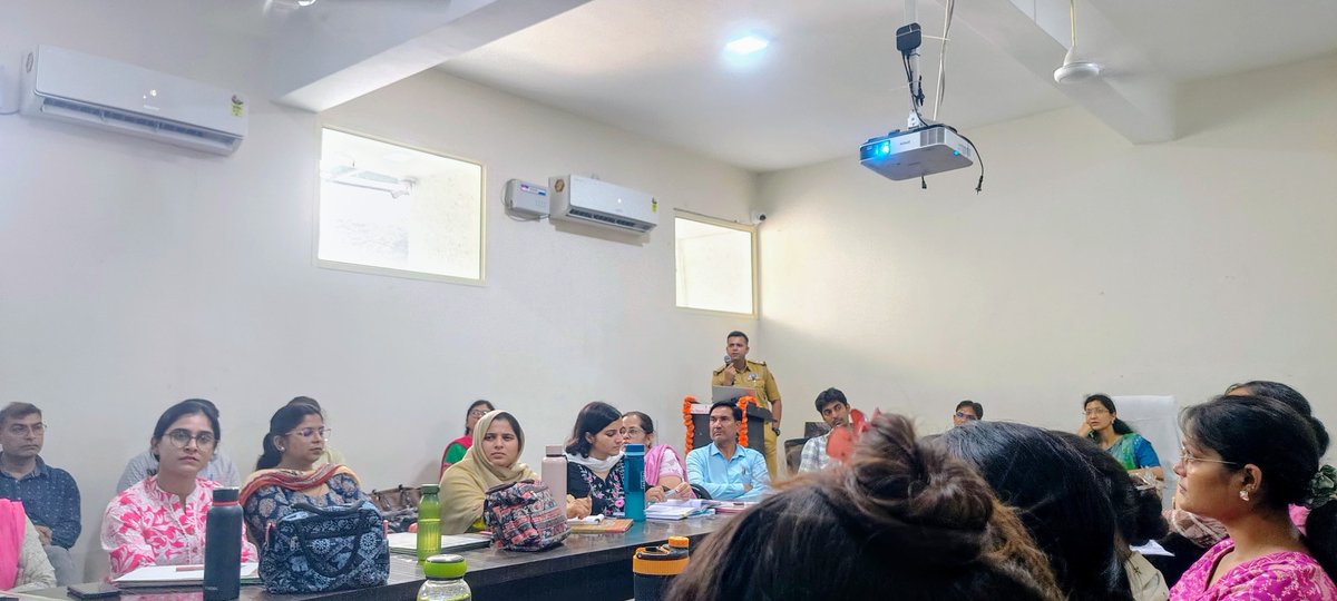 KBantalab's tweet photo. An informative ‘Awareness Session on Emerging Cyber Crimes’ was conducted for the staff of PM SHRI KV GC CRPF Bantalab by PSI Ankush Sharma. The session focused on cyber safety, emerging online threats, and best practices for staying secure in the digital world.
#KVS
@kvsrojammu https://t.co/fQvZjXUib9