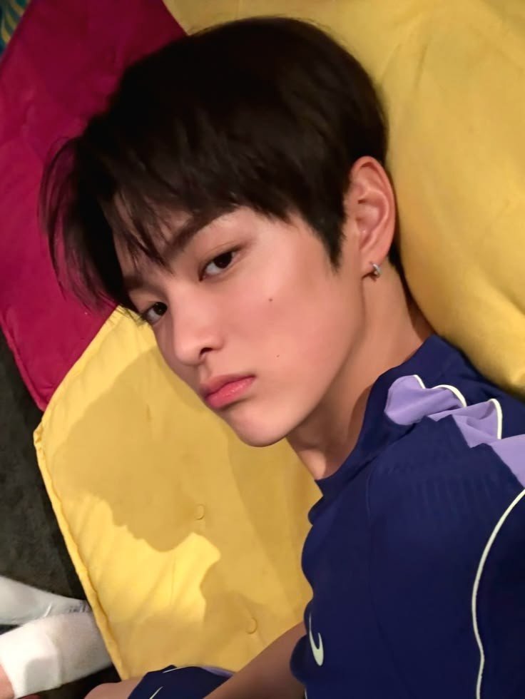 lovincaliber's tweet photo. #keonhyeon few tweets au —
cean with his so called "haters"

just kahi being very down bad over ocean jules https://t.co/XcphjdOuCi