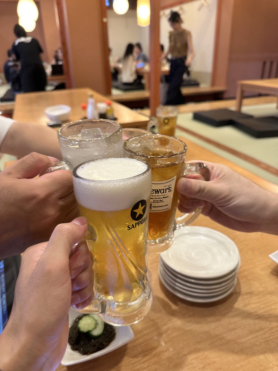NYARVEL_studios's tweet photo. 名古屋オフ会♪

半年ぶりに休みを取って満喫しましたー^ ^

食べて飲んで歩いての2DAYS

もう歩きたくないっす

#フォートナイト
#フォートナイトフレンド募集
#名古屋観光 https://t.co/toxKL6oN7O