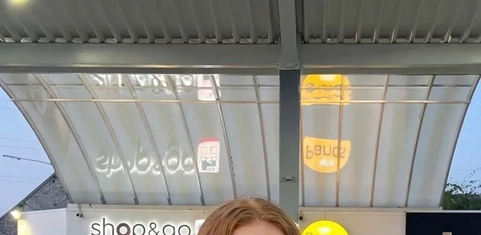 aisocity's tweet photo. Sadie Sink Pure Heat 🥵

GPT Image 2.0 Prompt Below👇 https://t.co/SWvPqG7gAk