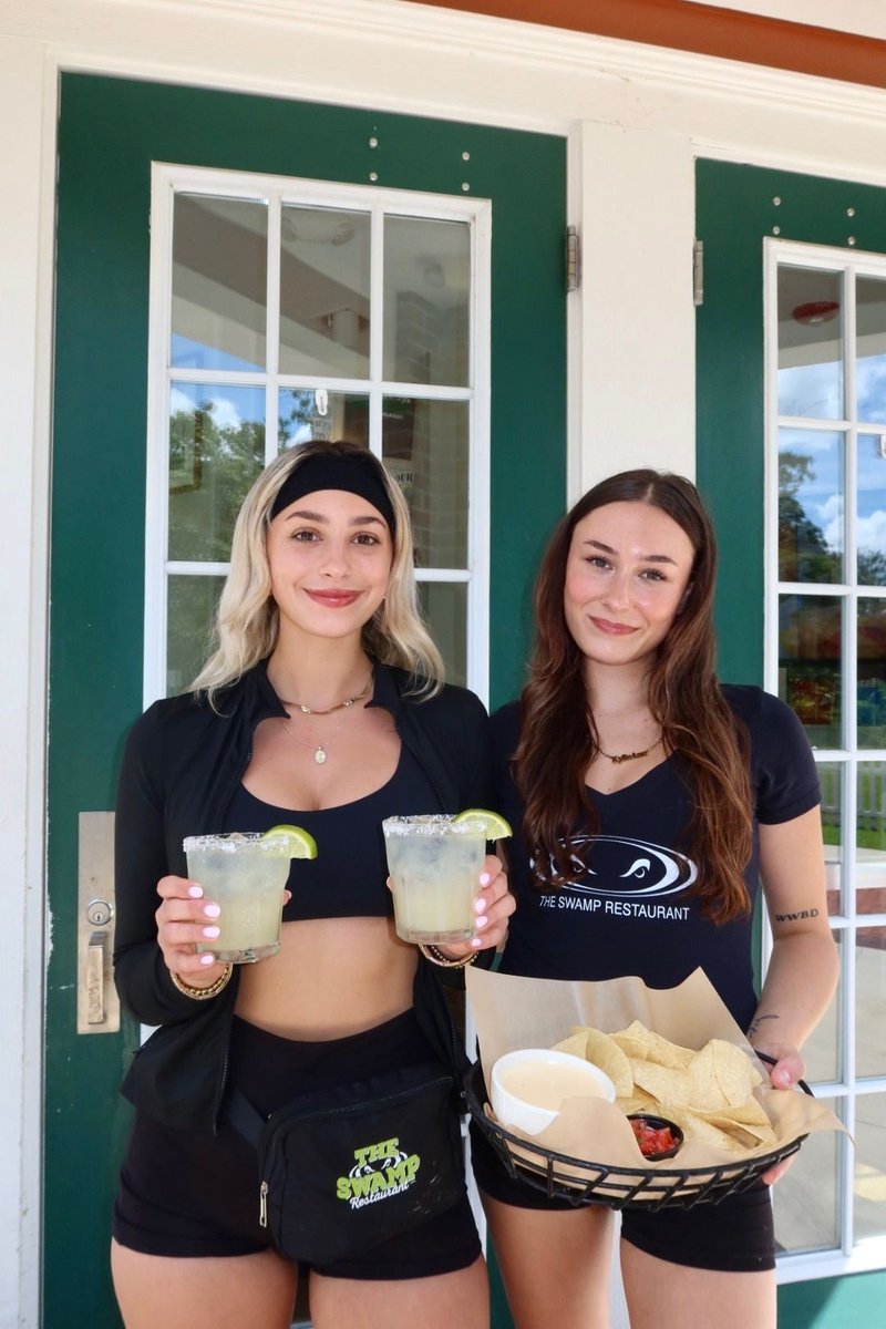 SwampRestaurant's tweet photo. The first day of class deserves a reward. ๐โ๐ฉ๐น
BOGO Margaritas start at 8PM tonight. We'll save you a seat. ๐
#SYAS https://t.co/APGoIwD7wV