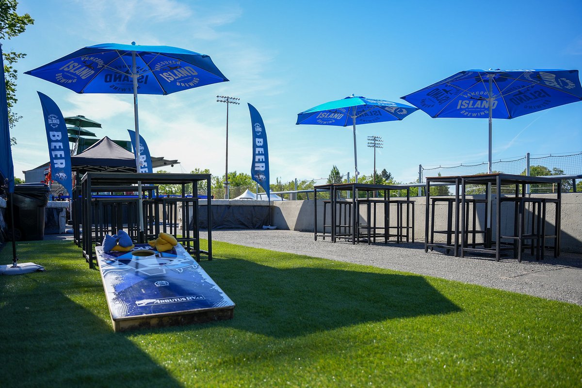 HarbourCats's tweet photo. Reserved seating almost gone for tomorrow's game, spots remain in our CC Club House and VI Brewing Islander Fan Zone. Dedicated bar, &amp; access to our Fan Food mobile ordering service!  Get yours today at https://t.co/54hn89FGHo

#Fireworks #CanadaDay #WCLBaseball #yyj #harbourcats https://t.co/rhAxGeZP6a