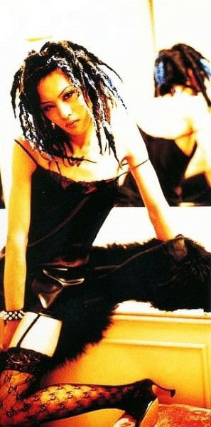 dirsailles's tweet photo. Do we think current toshiya will look like the 1st pic if he redo his visual on the 2nd pic? https://t.co/eJ8NGRc38y