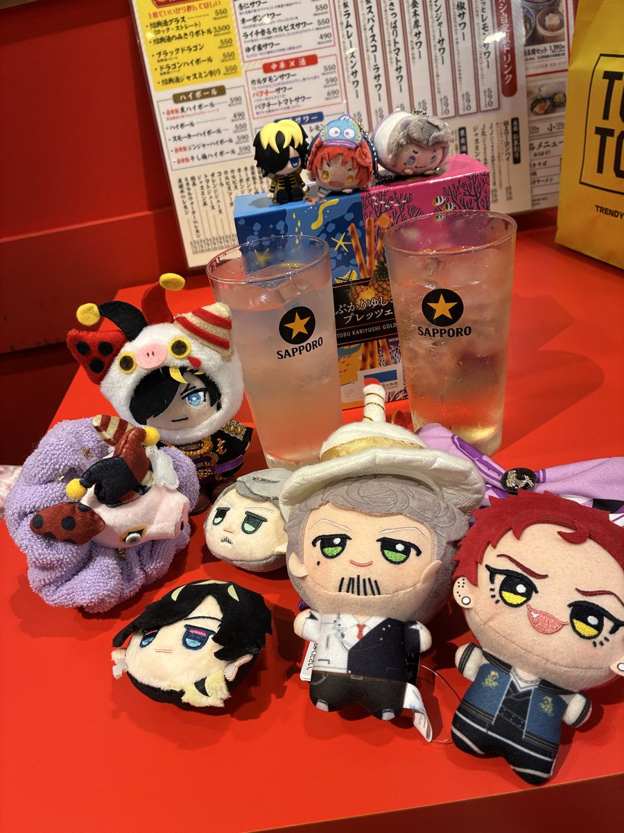 hozuki730echica's tweet photo. 獄ムビ⚖️お祝いしました！
チョコちゃん連番ありがとぉ！！！
集合写真は今から送ります！！！ https://t.co/XNaOHQmihJ