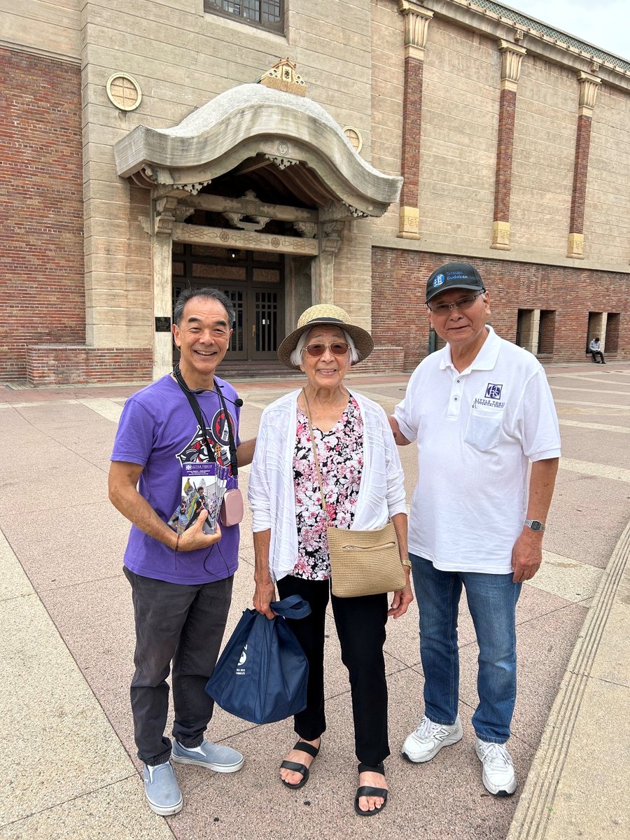 LTHSnews's tweet photo. Mike O. (left) and Bill W. with Frances N. before a tour on Sunday morning.
#lths #littletokyo #dtla #communitywork https://t.co/Z36H1VPaIW