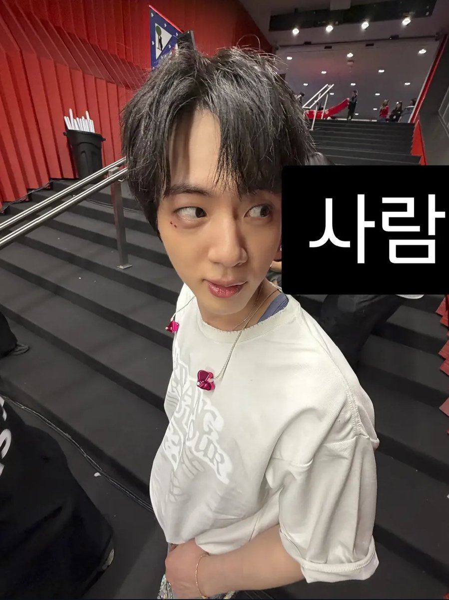 Juiceless_Lemon's tweet photo. The censor sticker 😆 https://t.co/Zx8ZEr8mo9