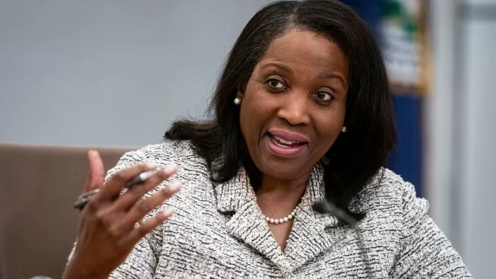 ArbiterzNigeria's tweet photo. https://t.co/YAibn6MdL1
US Supreme Court Blocks Trump Bid to Remove Federal Reserve Governor Lisa Cook.
#FederalReserveBoard #LisaCook #SupremeCourt #USfederalreserve #USmonetarypolicy #USpresidentialpowers https://t.co/AsuoufKgqk