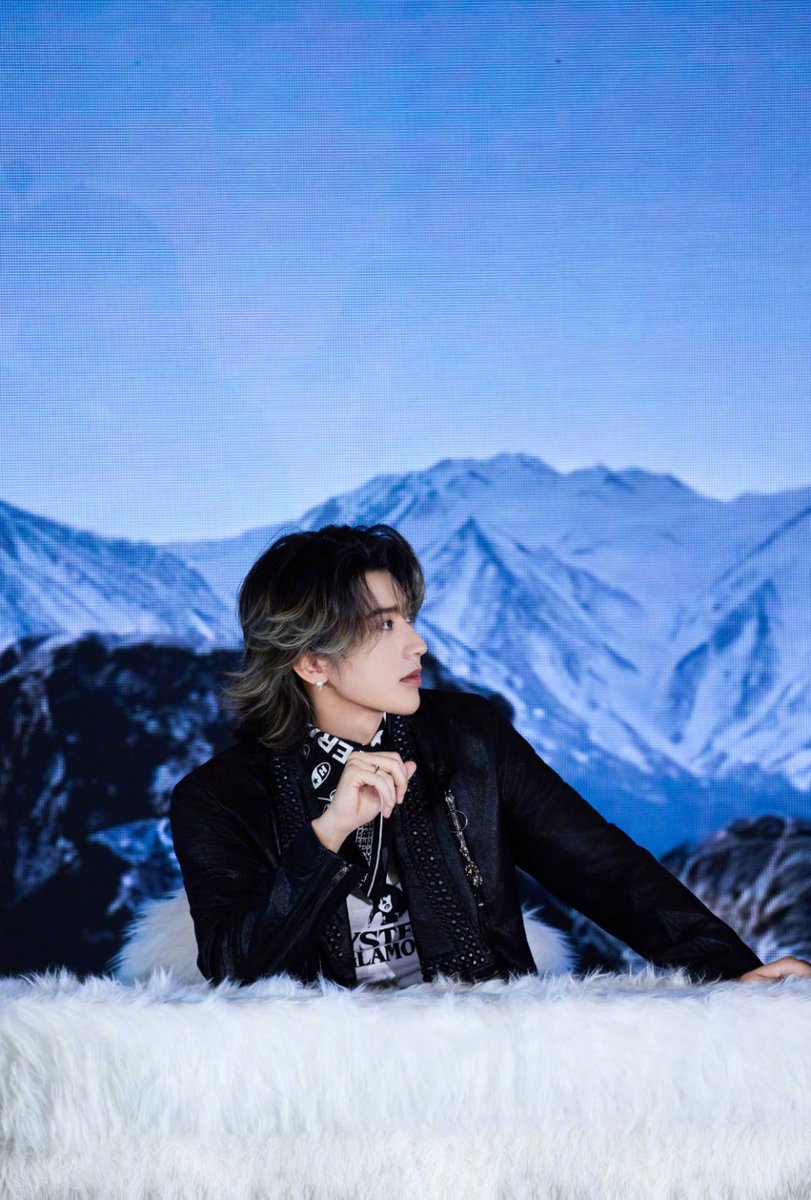 yc_ikun802's tweet photo. KUN🦁& ikun🐱, a two-way journey of love. Looking forward to our next rendezvous.❤️🔥
#KUN #CaiXukun #Coldy
@kun_officialx https://t.co/ADfnMwzuVL