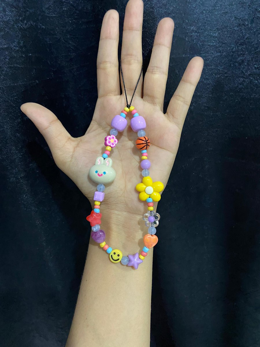 cubbycuz's tweet photo. Aku bikin sendiri, kalo dijual kira-kira ini harga berapa ya. 15k kemahalan gak? https://t.co/mjGAX5QJas