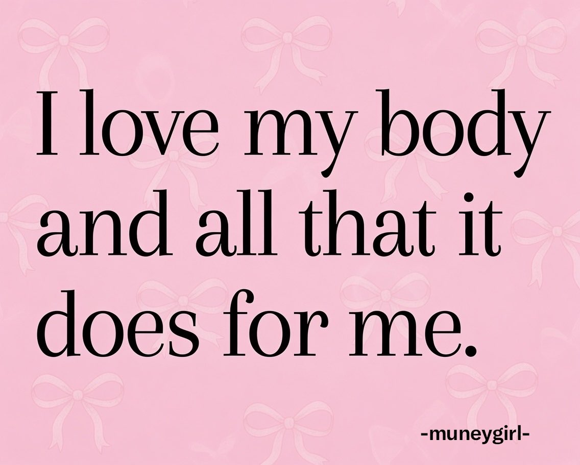 muneygirl's tweet photo. I love my body and everything it does for me https://t.co/t1v8VurkFc